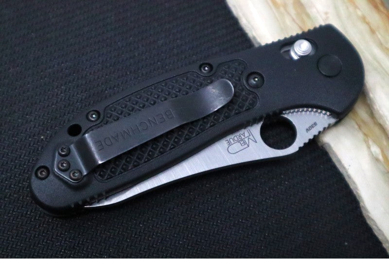 Benchmade 550-S30V Griptilian - Satin Blade / Black Handle - Northwest Knives