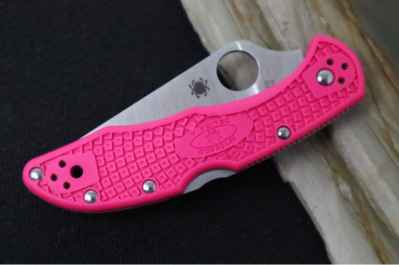 Spyderco Delica - Flat Ground Pink Handle / Satin Blade - C11FPPNS30V
