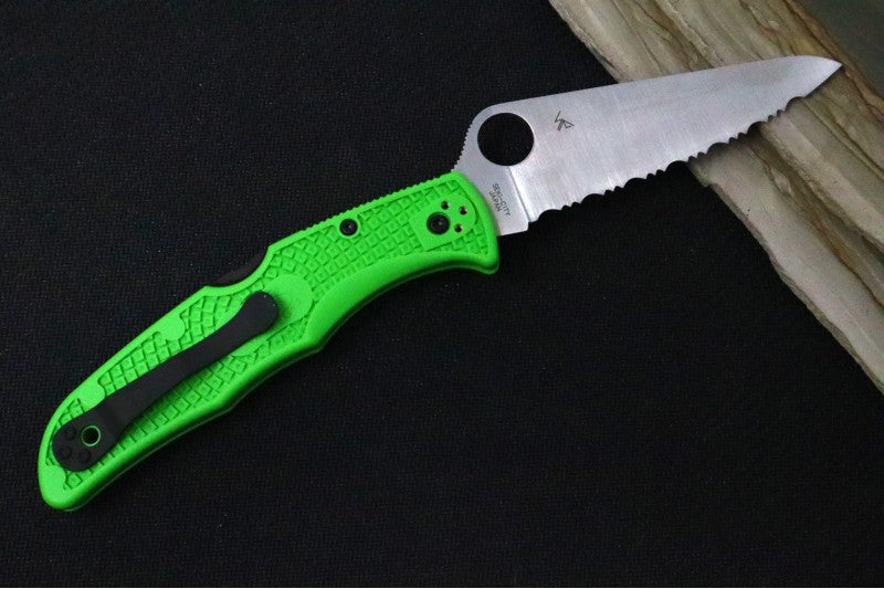 Spyderco Pacific 2 - Green FRN Handle / Satin Serrated LC200N Blade - C91FSGR2