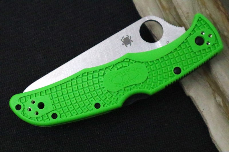 Spyderco Pacific 2 - Green FRN Handle / Satin Serrated LC200N Blade - C91FSGR2