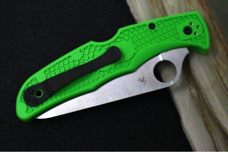 Spyderco Pacific 2 - Green FRN Handle / Satin Serrated LC200N Blade - C91FSGR2