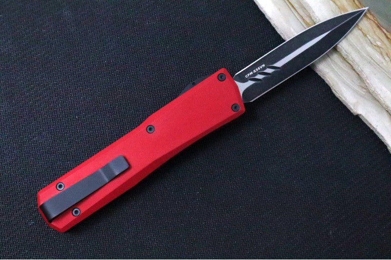 Axial Shift Automatic OTF - Blackwash Finish / Dagger Blade / Red Anodized Aluminum Handle
