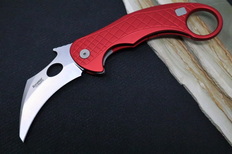 Lionsteel L.E. One - Karambit Blade / CPM-Magnacut Steel / Stonewashed Finish / Red Anodized Aluminum Handle LE1-A-RS