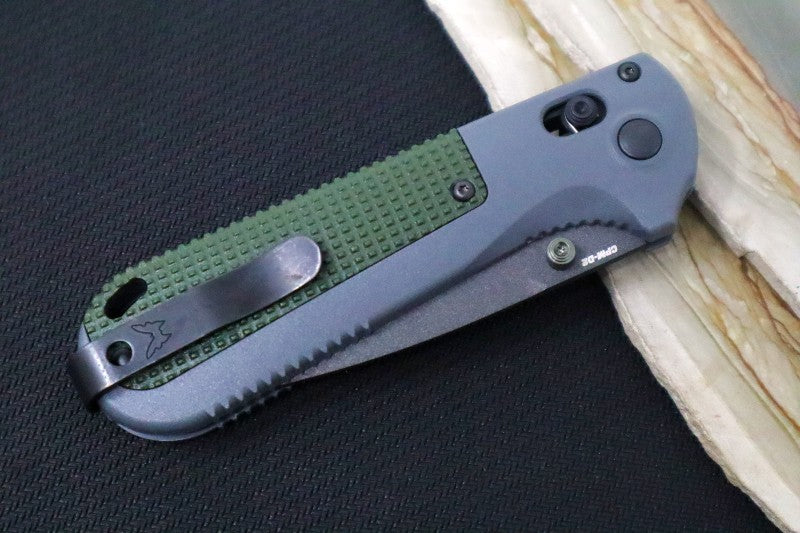 Benchmade 430SBK Redoubt - Drop Point with Partial Serrate / Cobalt Black Finish / Grey & Green Grivory Handles