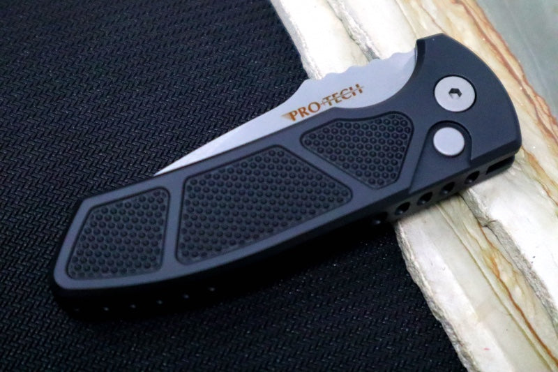 Pro Tech SBR Auto - Black Textured (Knurled) Aluminum Handle / Black Blade / Blasted Hardware LG405