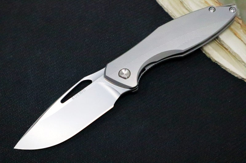 Koenig Arius Flipper Delete- Burnished Blade w/ Polished Flats - Patterned Titanium Handle (Gen 4) AR21211111