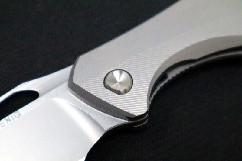 Koenig Arius Flipper Delete- Burnished Blade w/ Polished Flats - Patterned Titanium Handle (Gen 4) AR21211111