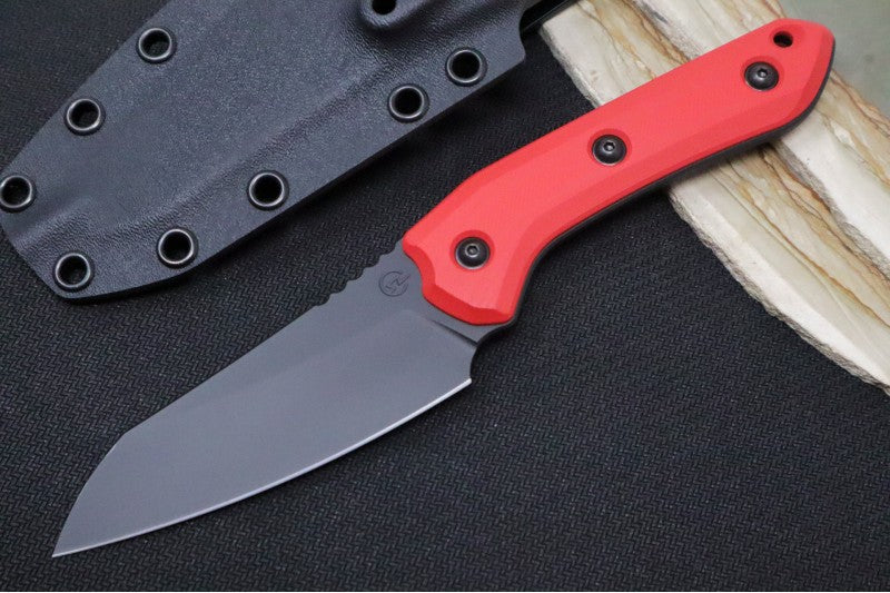 Schwarz Designs Overland - Red G-10 Handle / Magnacut Blade / Black Cerakote Finish / Black Kydex Sheath