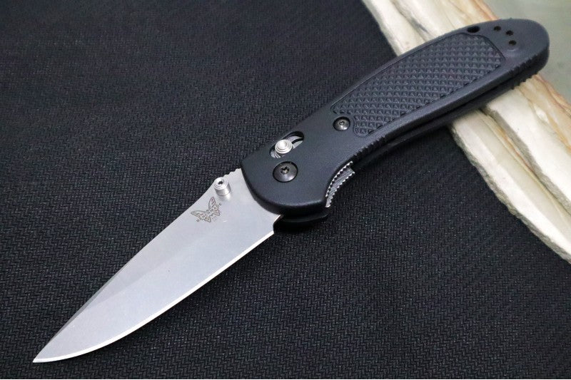 Benchmade 551-S30V Griptilian - Satin Blade / Black Handle