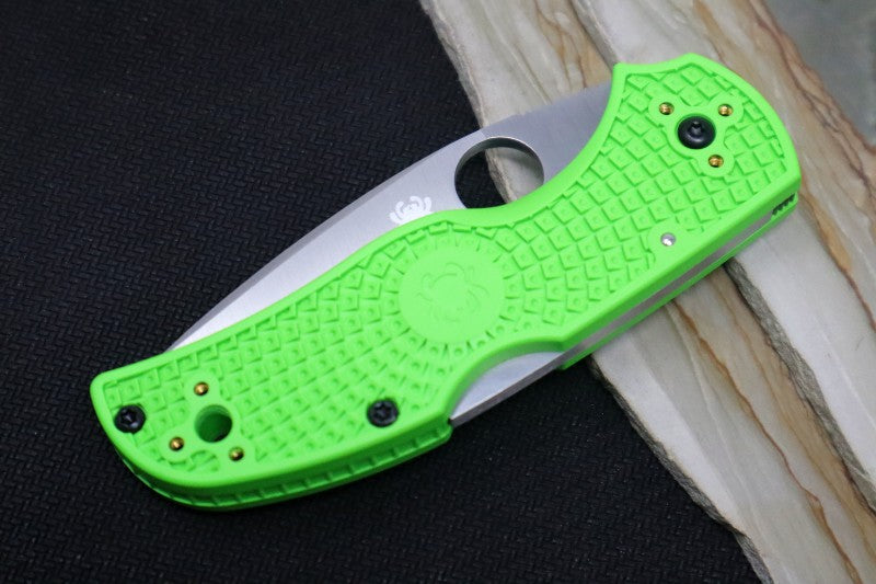 Spyderco Native 5 - Green FRN Handle / LC200N Steel / Full Serrated Leaf Shaped Blade C41SGR5