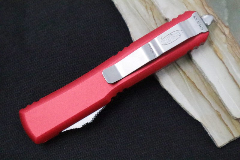 Microtech Ultratech OTF - Dagger Style / Stonewash Blade / Red Anodized Aluminum 122-10RD