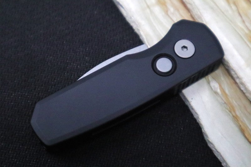 Pro Tech Runt Auto - Black Aluminum Handle / Stonewashed Wharncliffe Blade / Magnacut Steel R5301