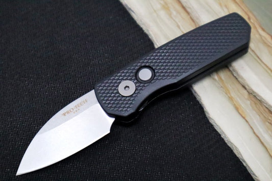 Pro Tech Runt Auto - Black Textured Aluminum Handle / Stonewashed Wharncliffe Blade / Magnacut Steel R5305