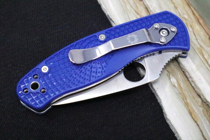 Spyderco Persistence - Blue FRN Handle / Satin Blade with a Full Serrate / CPM-S35VN - C136PSBL