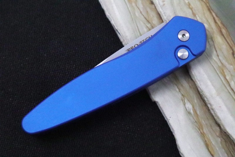 Pro Tech Newport Auto - Blue Handle / Stonewash Plain Edge Blade 3405-BLUE