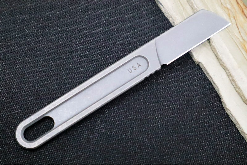 Schwarz Designs Scalpel+ - Magnacut Blade / Stonewash Finish / Natural Leather Sheath