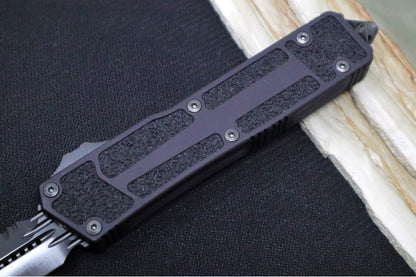 Microtech Scarab II OTF Signature Series - Shadow DLC Finished Blade / Dagger Style with a Full Serrate / Aluminum Black Handle / DLC Hardware 280-3DLCTSH