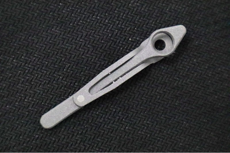 Chris Reeve Knives Hawk Pocket Clip & Screws - Made for the Large/Small Sebenza 31 & 21 and Umnumzaan CRK-5006