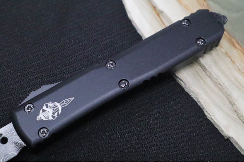 Microtech Ultratech Hellhound Signature Series OTF - Black Anodized Aluminum Handle / Damascus Hellhound Blade / Ringed Hardware 119-16S