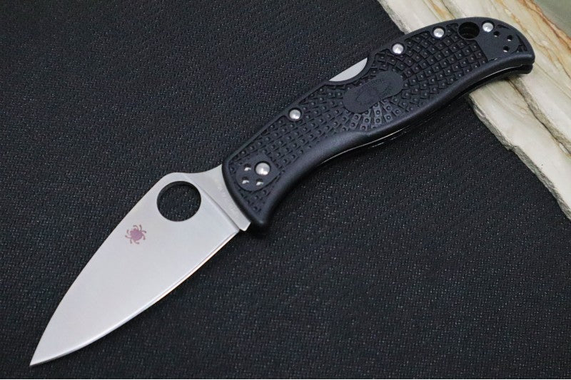 Spyderco Leafjumper - Black FRN Handle / Satin Blade / VG-10 Steel - C262PBK