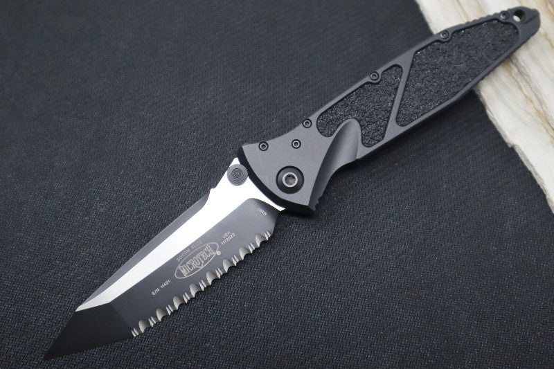 Microtech SOCOM Elite - Tanto Style with Full Serrate / Black Blade / Black Handles w/ Black Inserts 161-3T