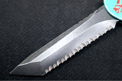 Heretic Knives Manticore-X OTF Bounty Hunter - Battleworn Black finish / Fully Serrated Tanto Blade / Magnacut Steel / Black Anodized Aluminum Handle & Camo Carbon H031-8C-BOUNTY