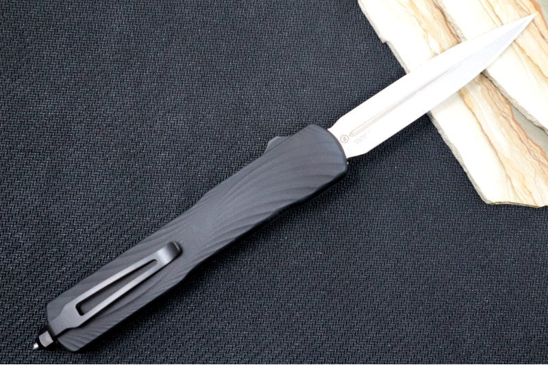 Hogue Knives Counterstrike Collector Series OTF - Black Carbon Fiber Handle / Tumbled Finished Dagger Blade 34890-LIM