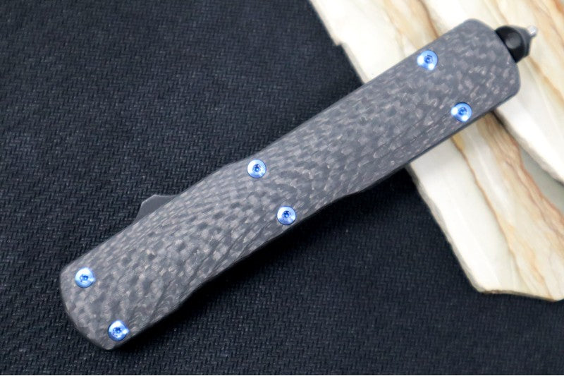 Hogue Knives Counterstrike Collector Series OTF - Black Carbon Fiber Handle / Tumbled Finished Dagger Blade 34890-LIM