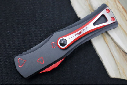 Microtech Hera OTF "TWIN FLAMES" - Double Edge / Black & Red Blade / Black Aluminum Handle with Hearts 702-1SETTFS