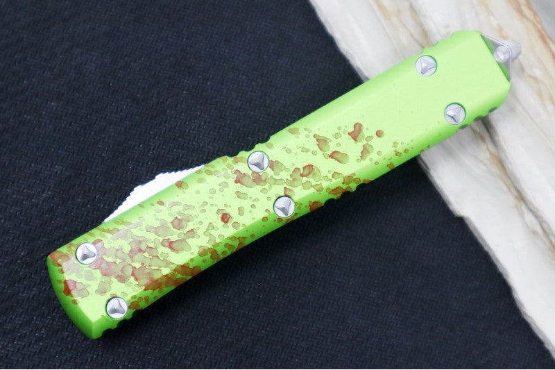 Microtech Ultratech OTF - Full Serrated Double Edge / Stonewash Blade / Zombietech Green w/ Splatter 122-12Z