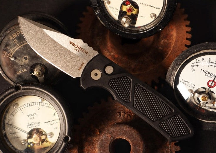 Pro Tech SBR Auto - Black Textured (Knurled) Aluminum Handle / Black Blade / Blasted Hardware LG405